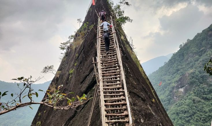 Meghalaya Tour Package (7Nights / 8Days)